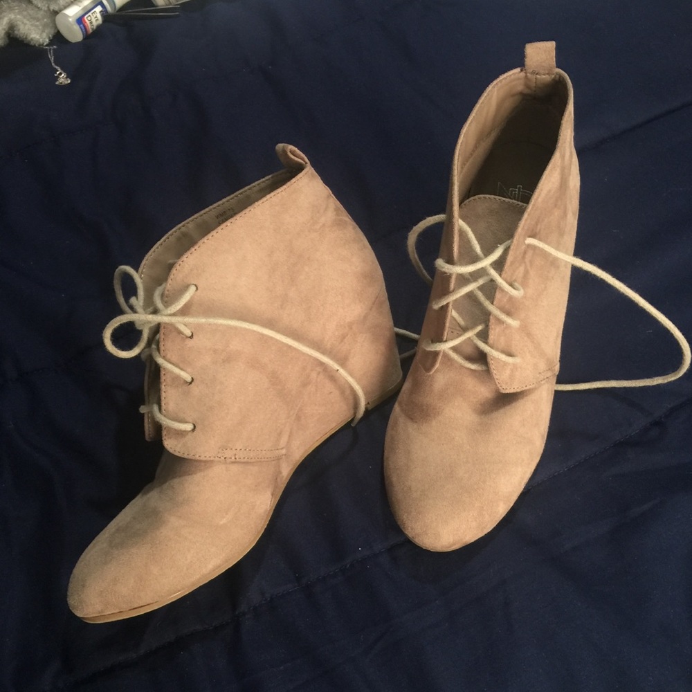 NEW DIRECTIONS BOOTIES🐿